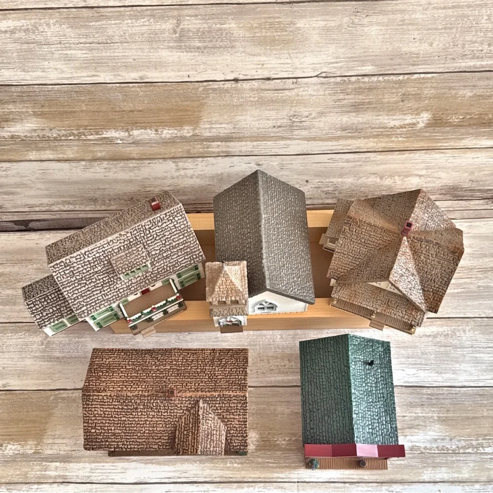 Hallmark Sarah Plain and Tall 5-Pc Christmas Village Set w/ Boxes Rustic Charm
